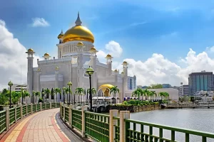 Omar Ali Saifuddin Mosque 2