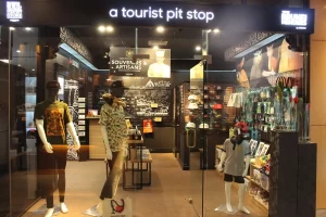 Shopping for souvenirs at Radisson Hotel